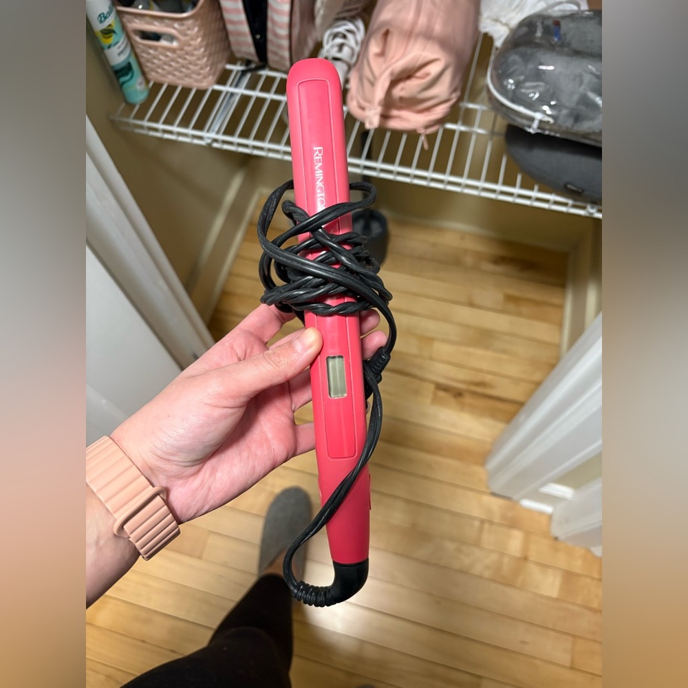 Remington Vibrant Pink Hair Styler